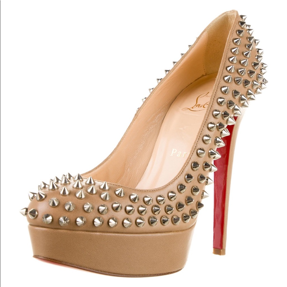 🛑SOLD🛑Christian Louboutin Leather Pumps